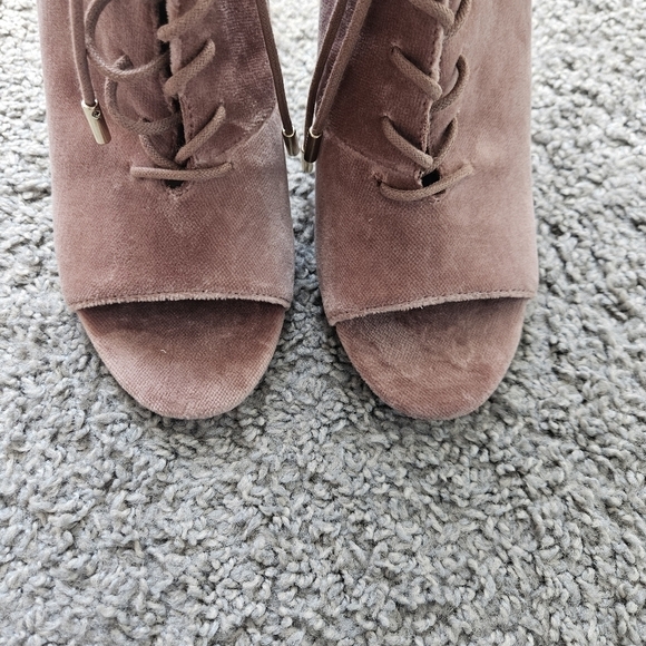 Joie Lakia Blush Velvet peep toe lace up heel boots size 38.5/8.5 - Picture 5 of 10